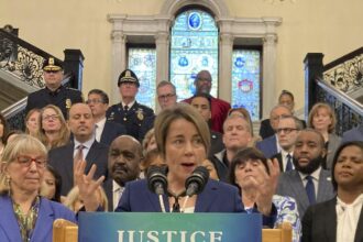 Massachusetts governor to pardon those convicted of misdemeanor cannabis possession