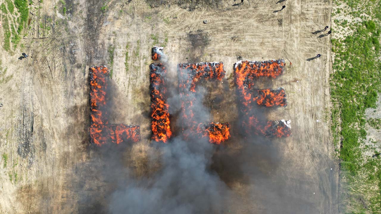 Turkish Town Involutarily Gets High After Police Burn Over 20 Tons of Confiscated Weed