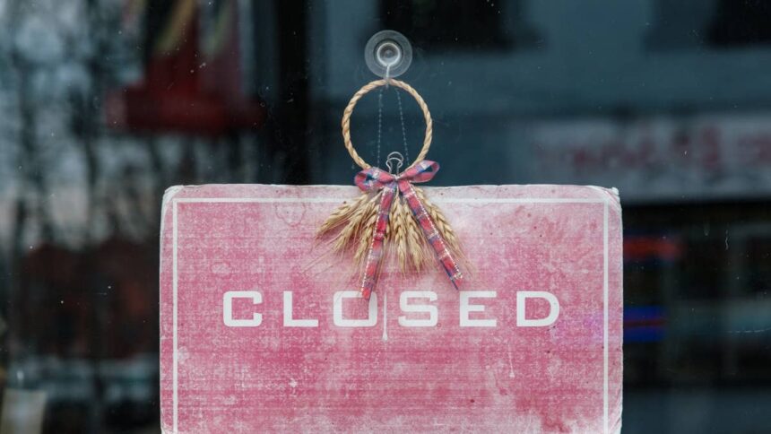 Cannabis company abruptly closes all stores amid lawsuits 